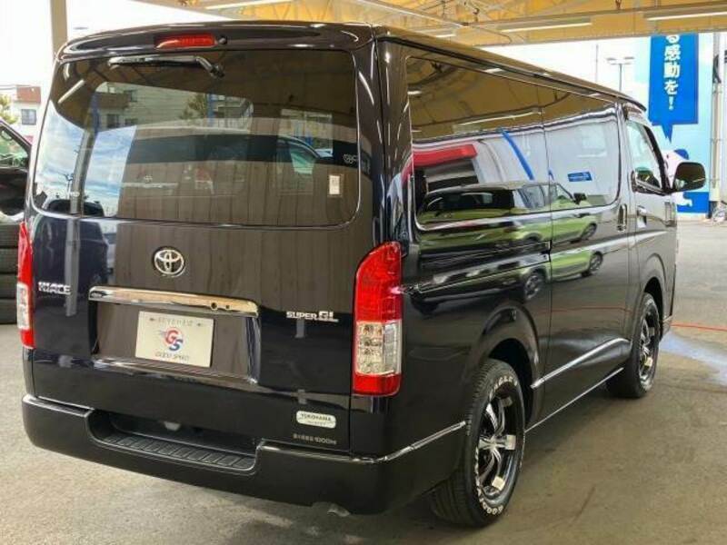 HIACE VAN