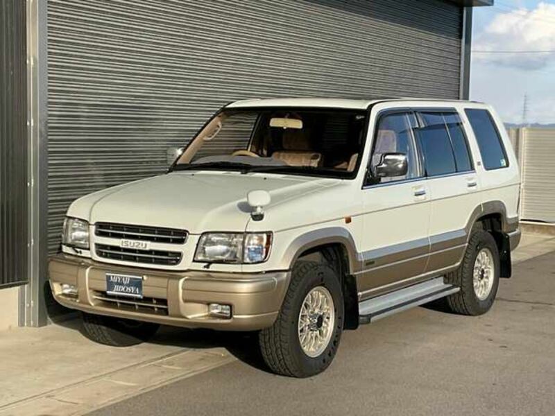 ISUZU BIGHORN