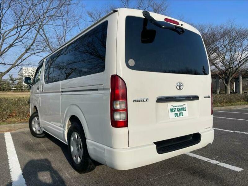 HIACE VAN