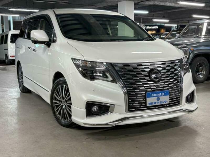 NISSAN ELGRAND