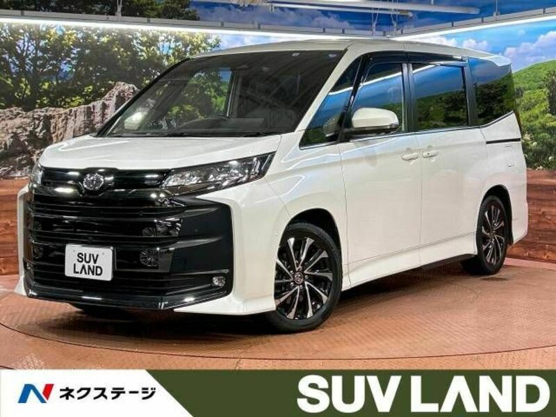 TOYOTA NOAH