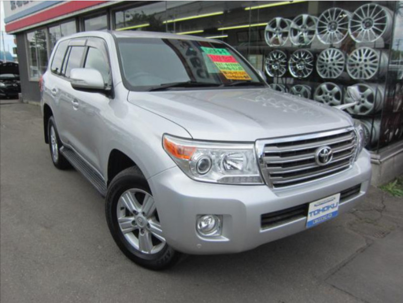 TOYOTA LAND CRUISER