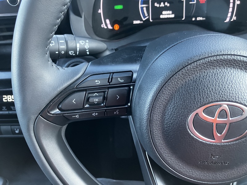 YARIS CROSS