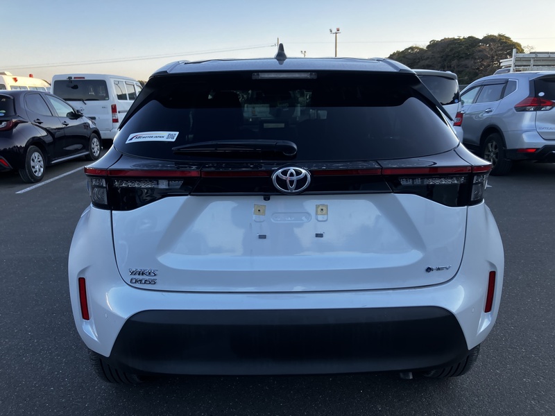 YARIS CROSS