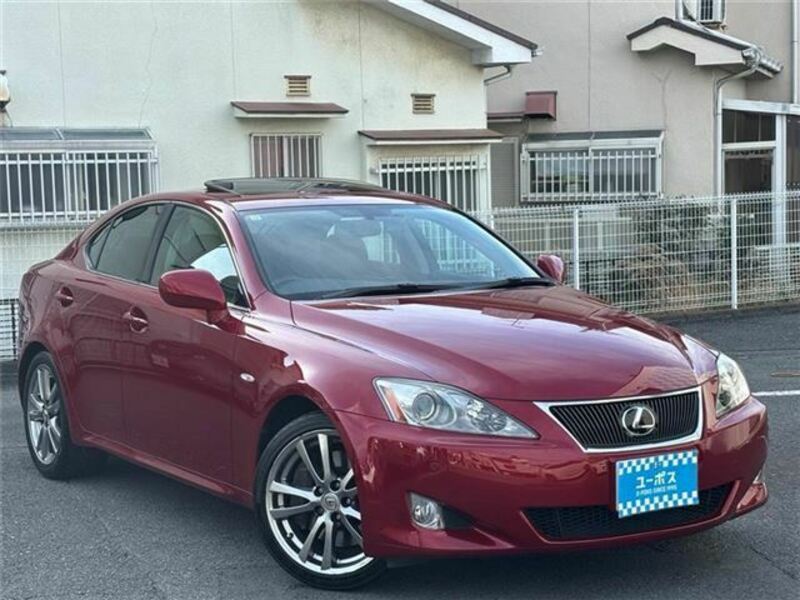 LEXUS IS