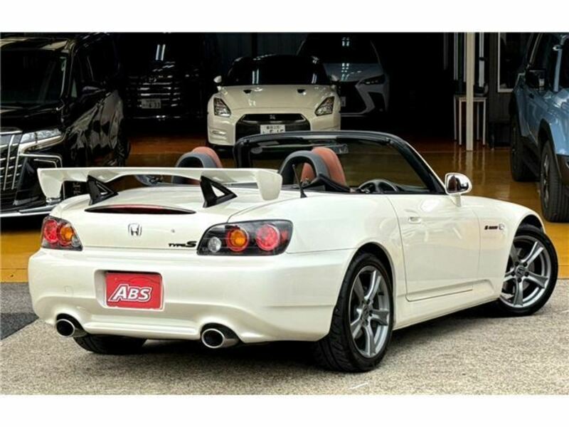 S2000