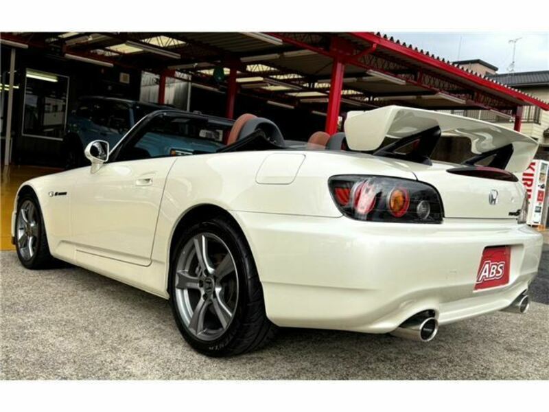 S2000