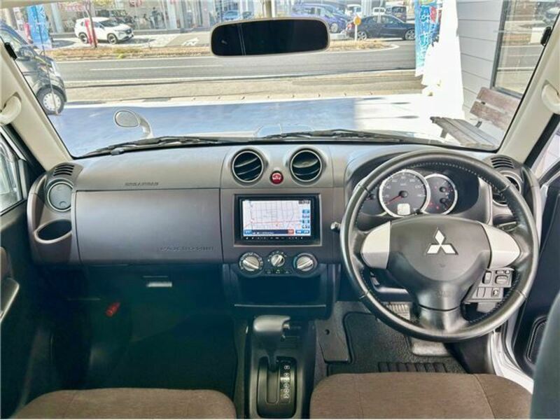 PAJERO MINI