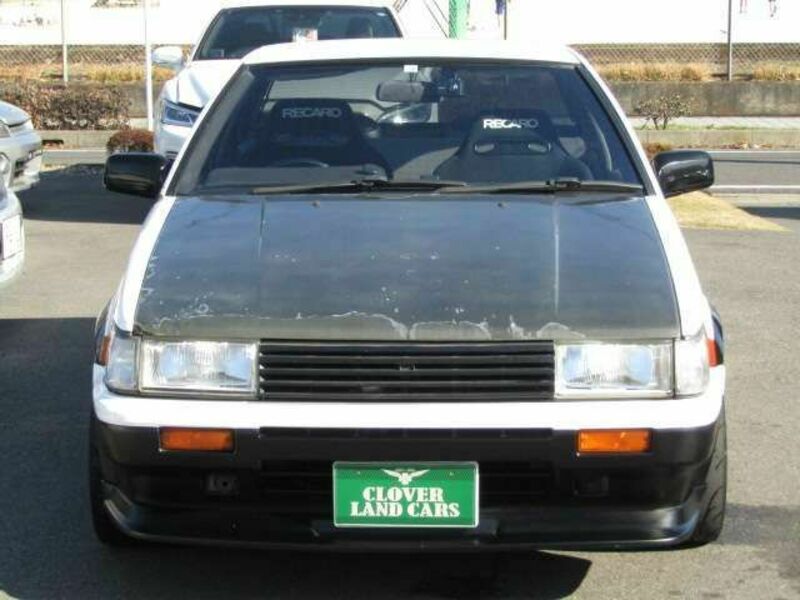 COROLLA LEVIN