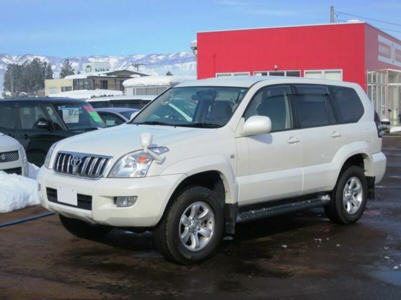 TOYOTA LAND CRUISER PRADO