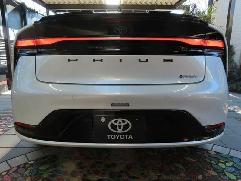 PRIUS PHV