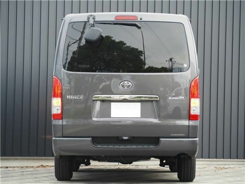 HIACE VAN