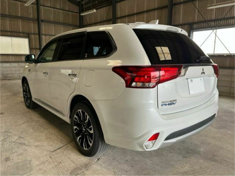 OUTLANDER PHEV