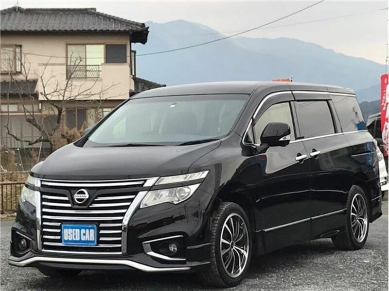 NISSAN ELGRAND