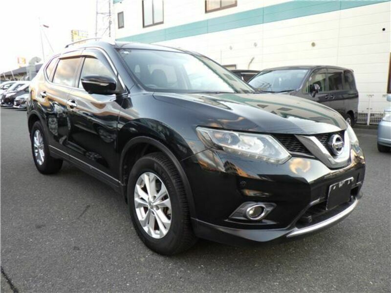 X-TRAIL