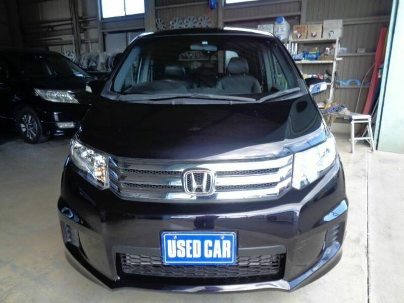 HONDA FREED SPIKE