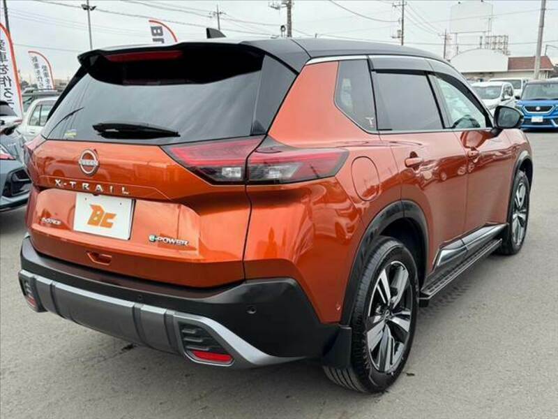 X-TRAIL