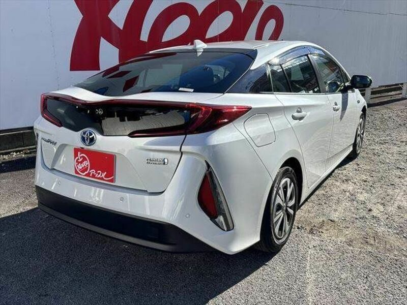 PRIUS PHV