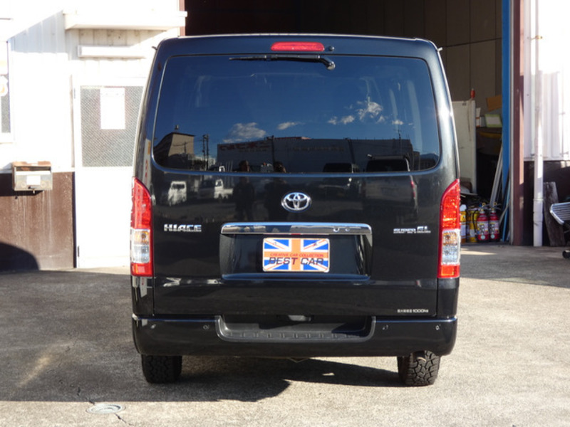 HIACE VAN