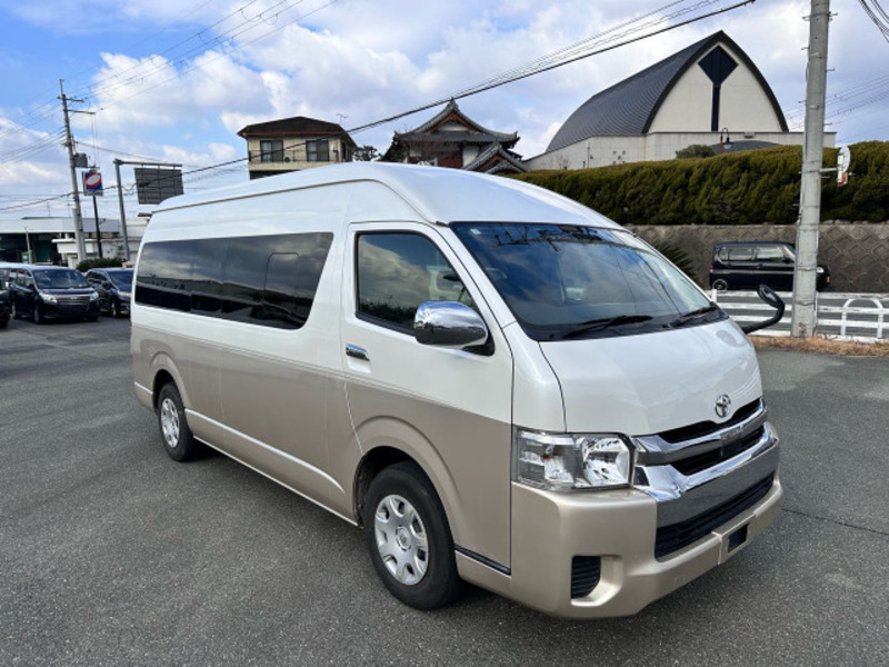 HIACE