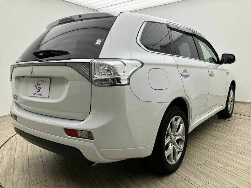 OUTLANDER PHEV