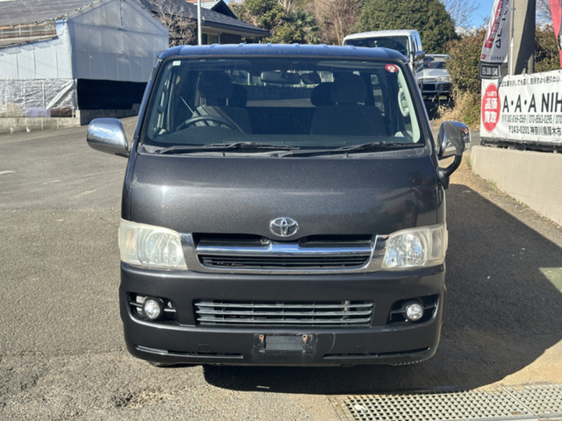 HIACE VAN