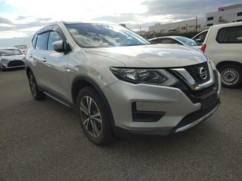 X-TRAIL