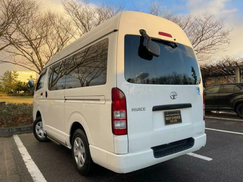 HIACE VAN