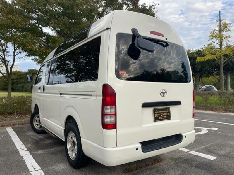 HIACE VAN