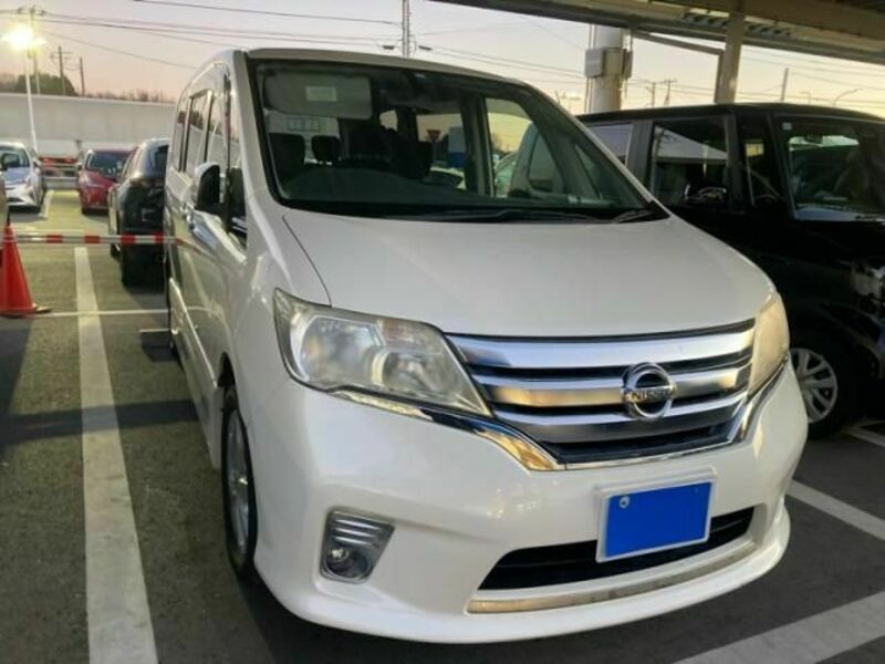 NISSAN SERENA