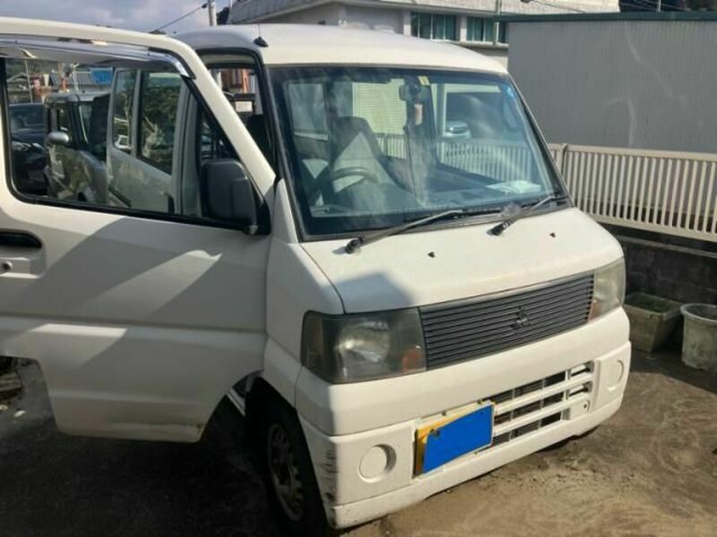 MITSUBISHI MINICAB VAN