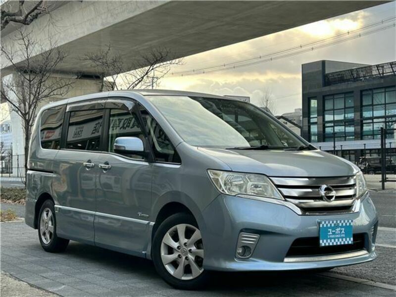 NISSAN SERENA