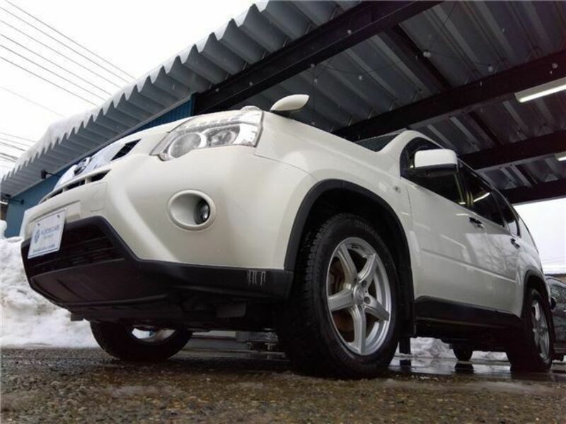 X-TRAIL