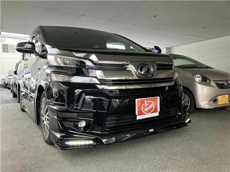 TOYOTA VELLFIRE