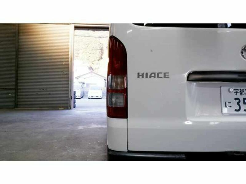 HIACE VAN