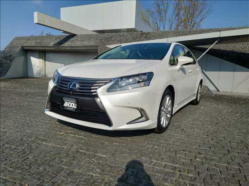 LEXUS HS