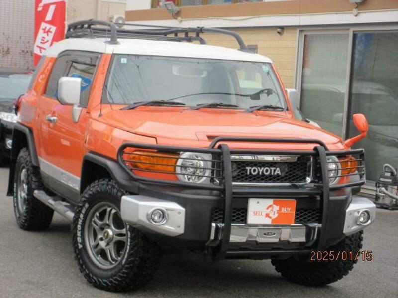 TOYOTA FJ CRUISER