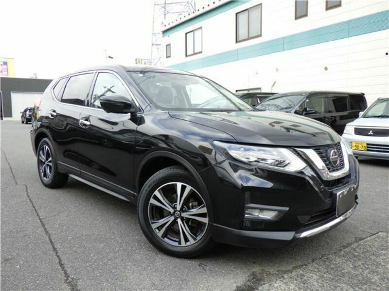 X-TRAIL