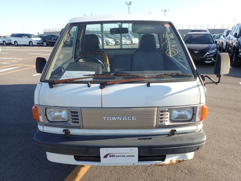 TOWNACE TRUCK