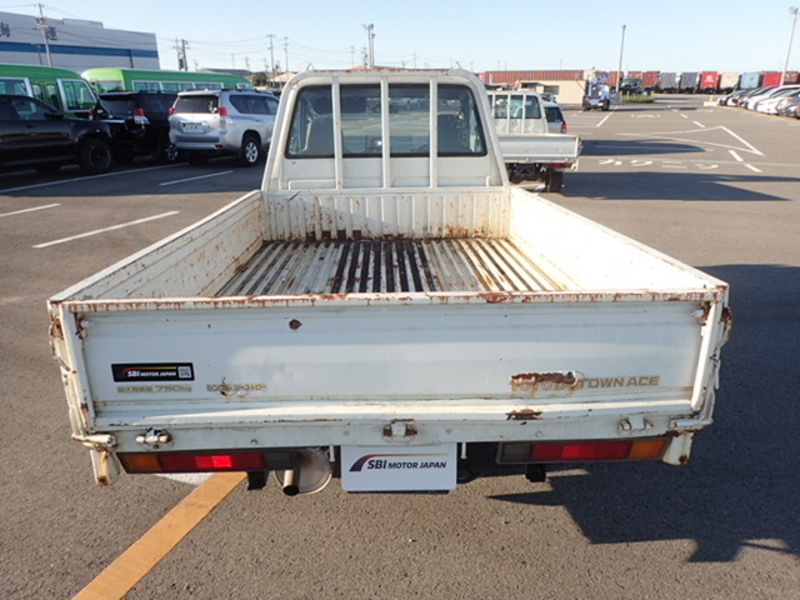 TOWNACE TRUCK