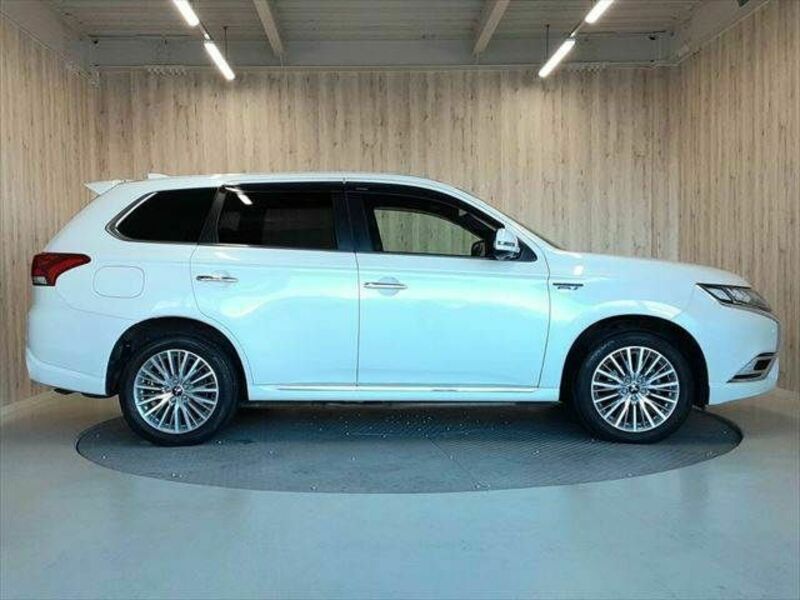 OUTLANDER PHEV