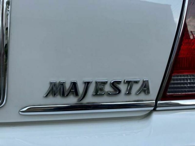 CROWN MAJESTA-4