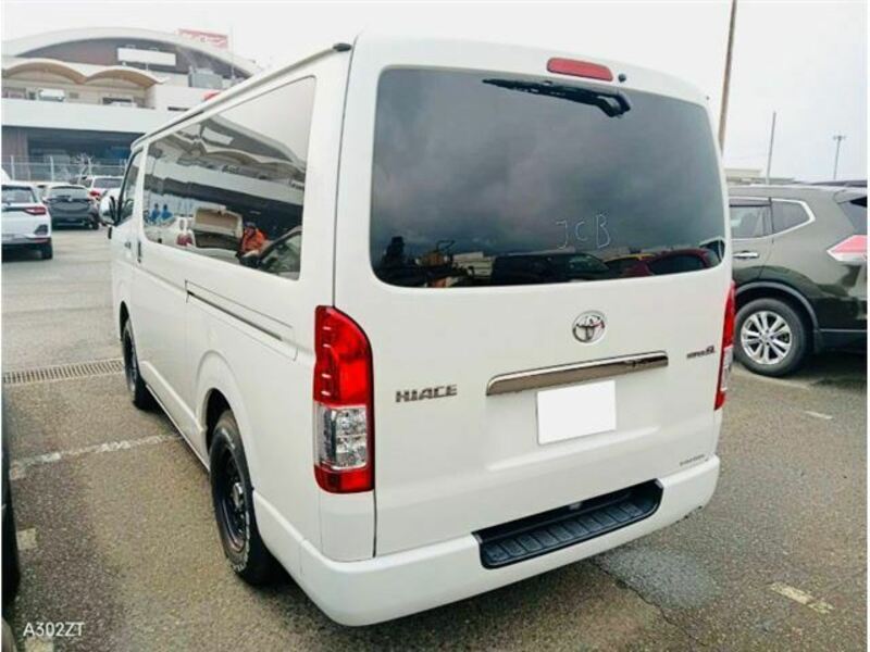 HIACE VAN