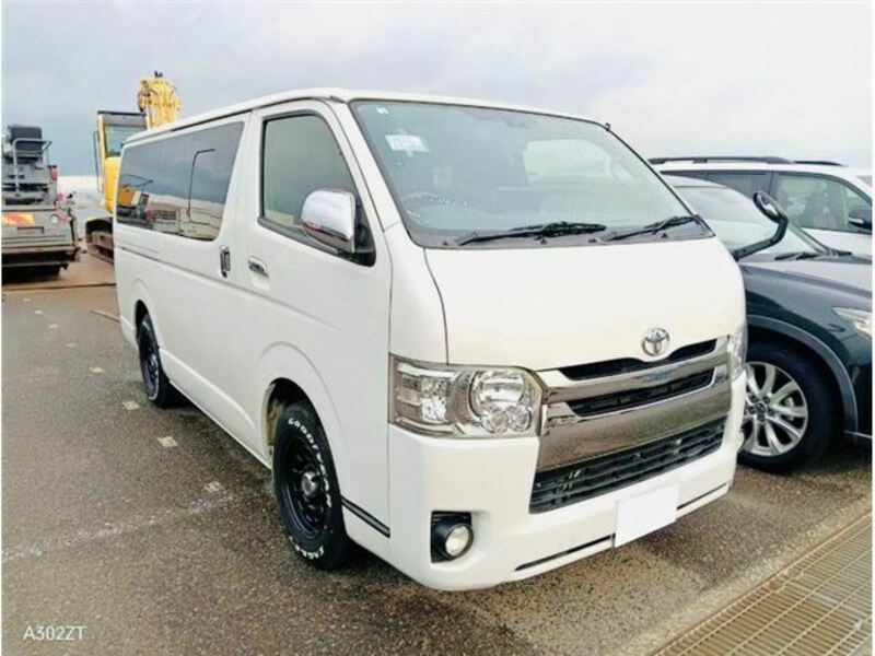 HIACE VAN