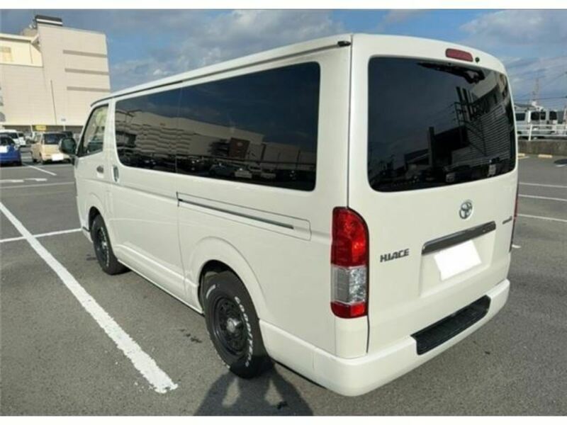 HIACE VAN