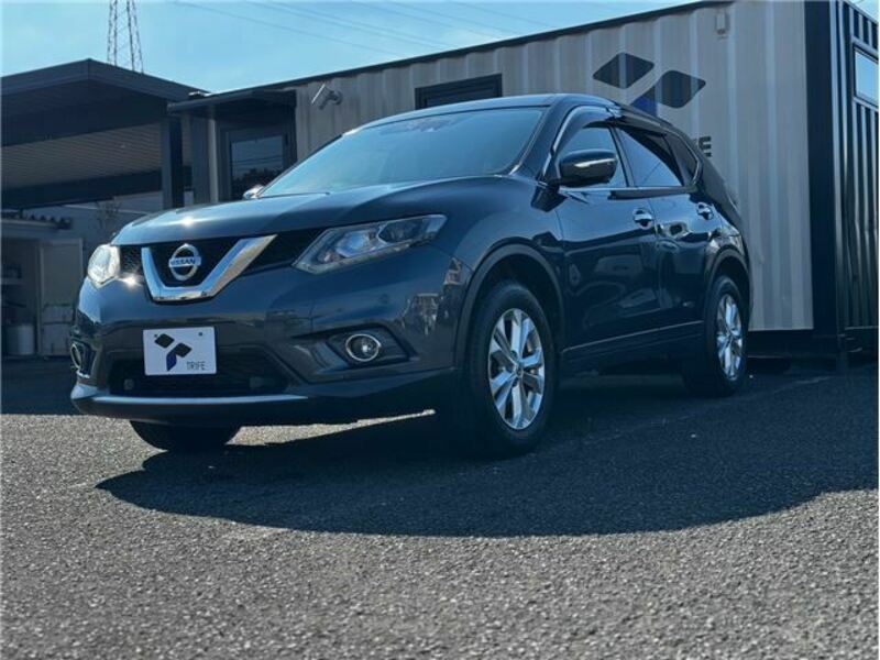 X-TRAIL