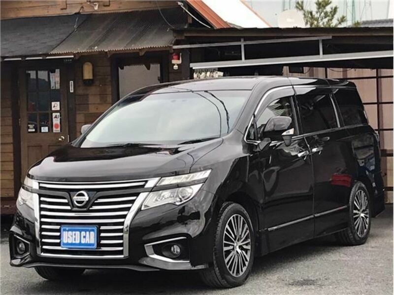 NISSAN ELGRAND