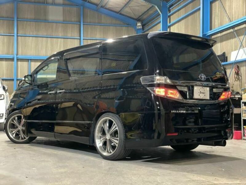 VELLFIRE