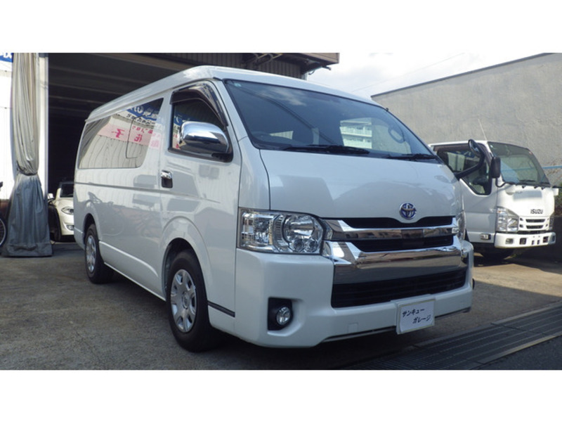 HIACE