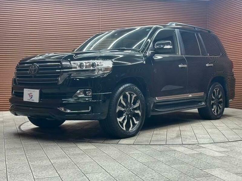 LAND CRUISER